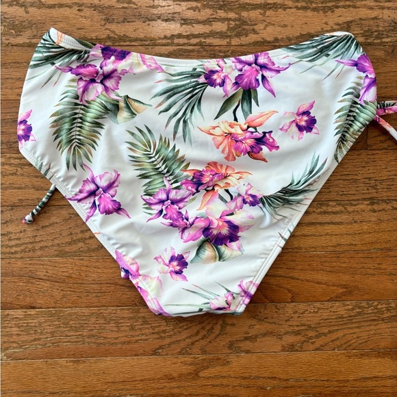 NWT Juniors' Cinched High Waist Cheeky Bikini Bottom | Size Large - Picture 2 of 4